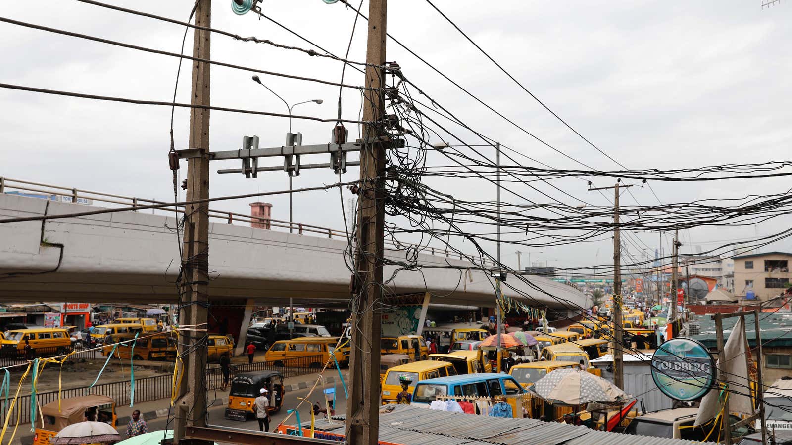 Plenty of electric wires, but not plenty of electricity in Lagos