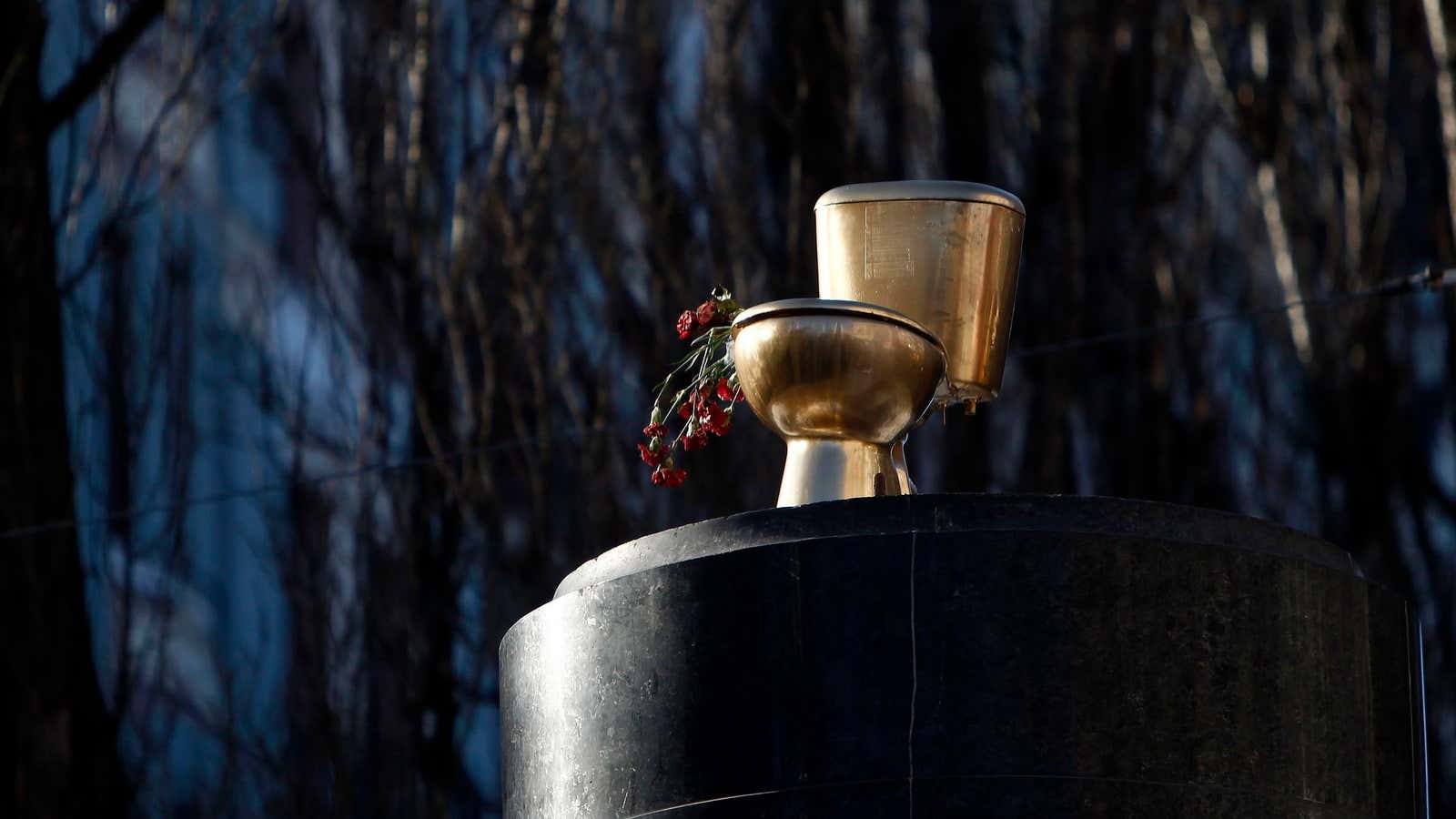 Royal flush: The toilet bowl atop Lenin’s statue in Kiev is but one measure of success.