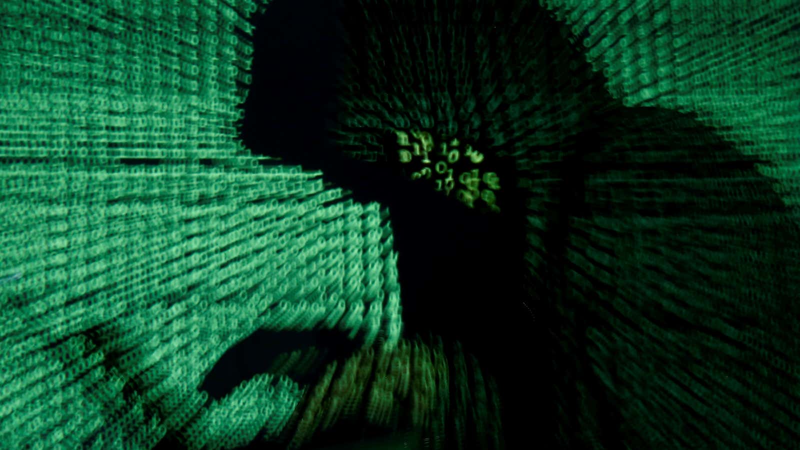 🌍 Russian hackers on the payroll