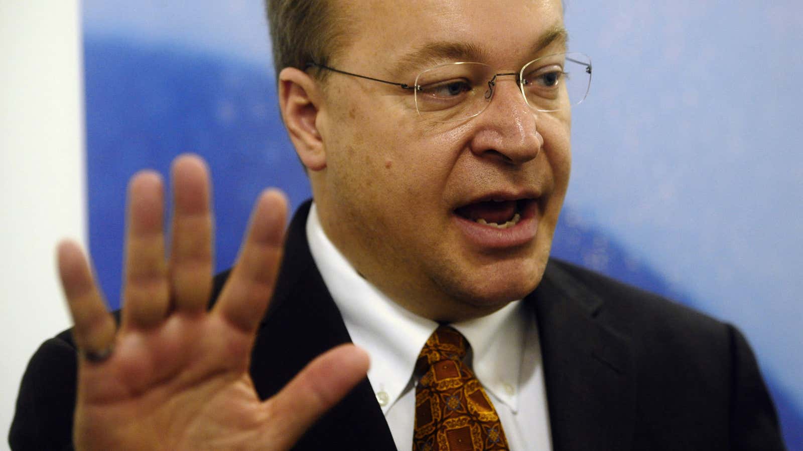 Stephen Elop has had enough of people trying to deprive him of his bonus.