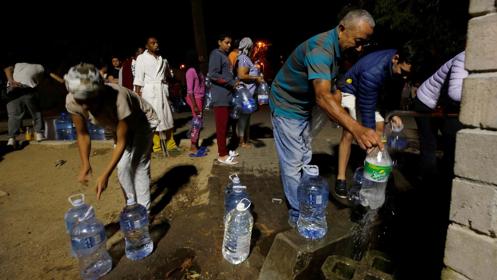 Queueing for water during Cape Town s water crisis, Jan. 25, 2018.