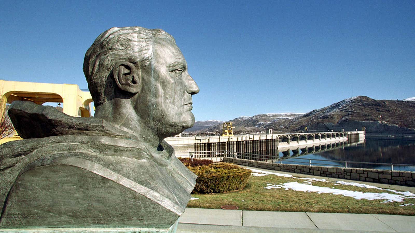 The Grand Coulee Dam: A New Deal project