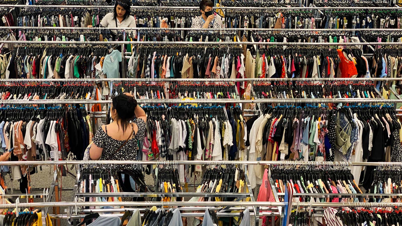 Why recession-worried shoppers aren’t shopping at TJ Maxx, Ross, or Nordstrom Rack