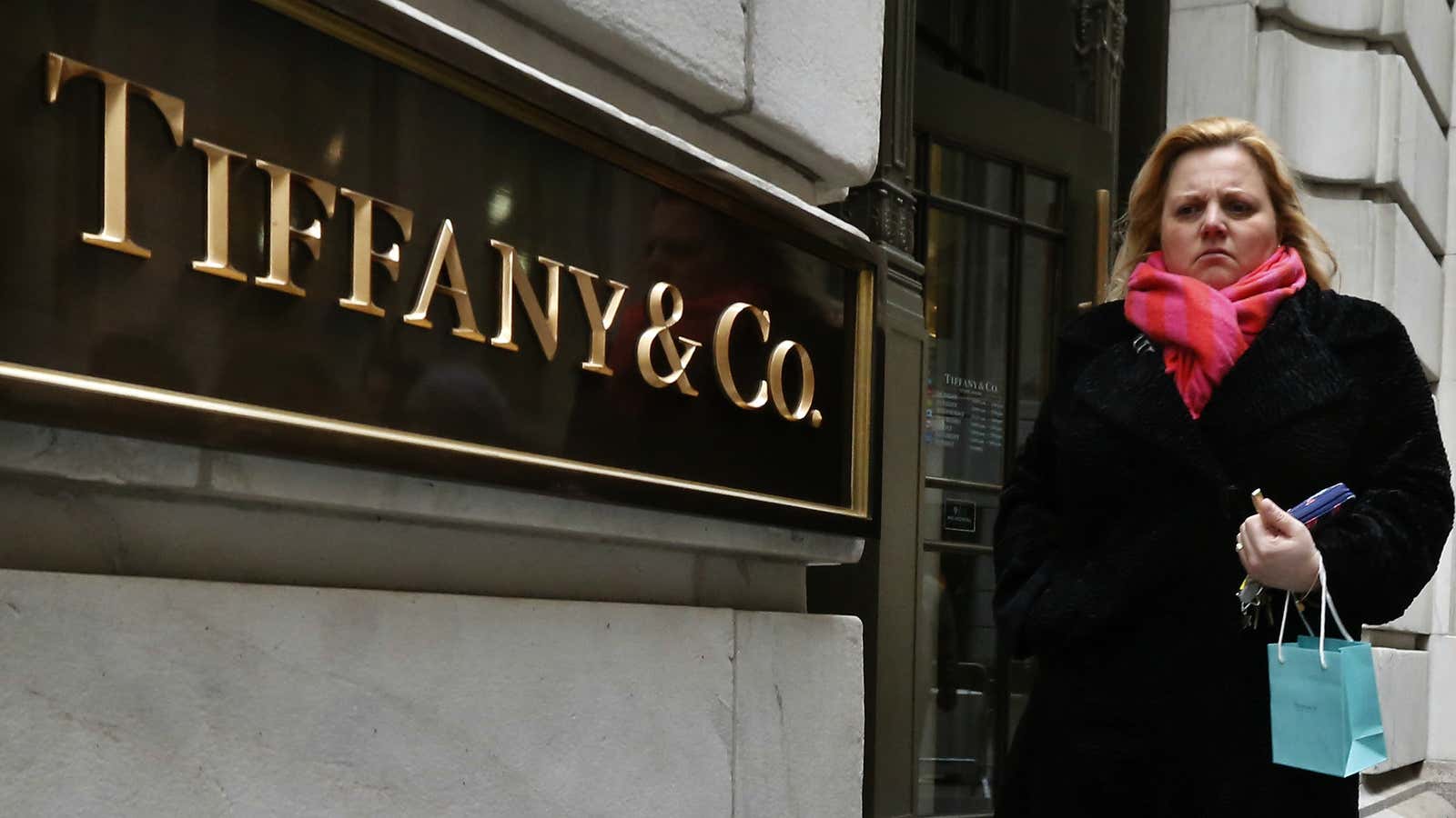 Tiffany has pegged its sour US sales on the dollar.