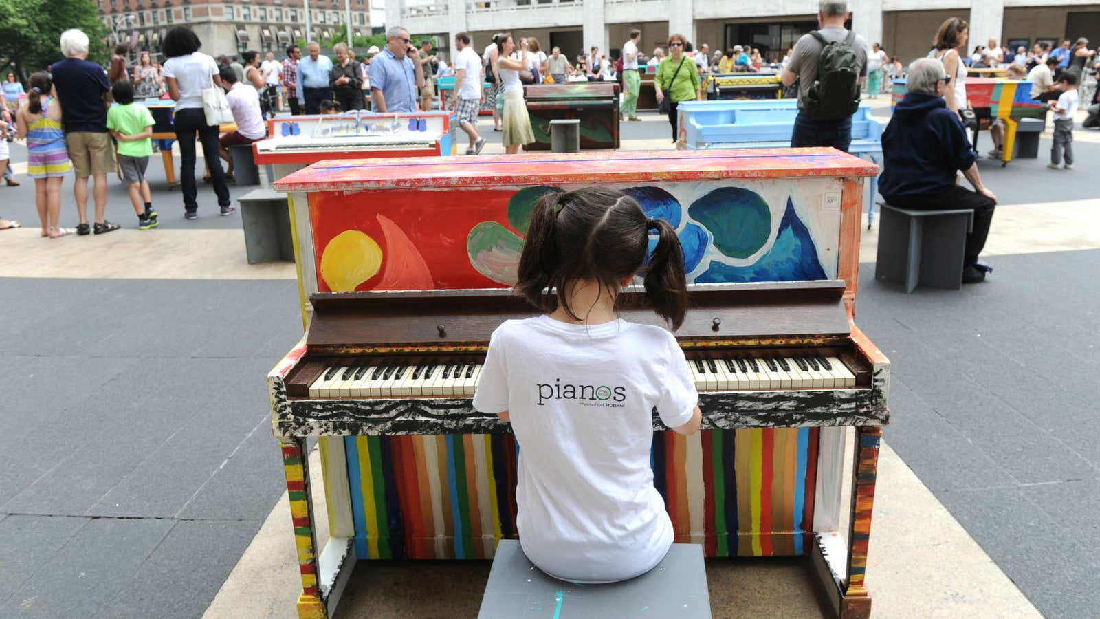 Learning music is children’s play.