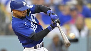 Betts colabora con 2 jonrones; Dodgers barren a Marlins en doble