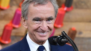 LVMH's Bernard Arnault Sold His Private Jet Because People Tracked It –  Robb Report