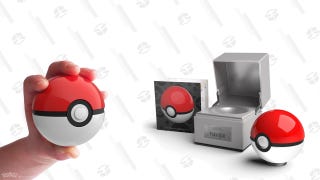 Pokemon Die-Cast Poke Ball Replica