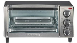 BLACK+DECKER 4-Slice Toaster Oven, Even Toast, 4 Cooking...