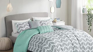 Intelligent Design Cozy Comforter Set Geometric Chevron...