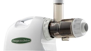 Omega J8004 juicer, White