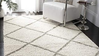 SAFAVIEH Hudson Shag Collection Accent Rug - 4' x 6', Ivory...