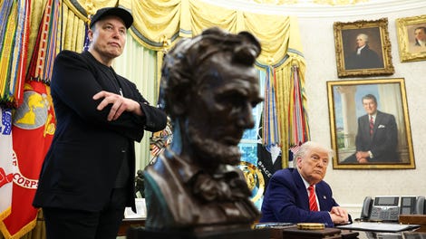 Image for Tesla-Aktie erholt sich um fast 6 %. Wedbush sagt, die Aktien seien nach der Trennung von Trump und Musk „viel zu überverkauft“ gewesen