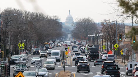 Image for 4 cities leading the way in returning to the office — and that are staying home
