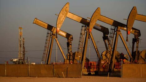 La extracción de petróleo y gas en Estados Unidos está en un nuevo máximo y probablemente se mantendrá cerca de niveles récord hasta 2050