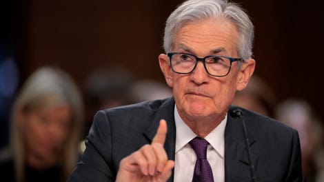 Image for Powell visits Trump at the White House — and says the Fed will do its own thing on interest rates