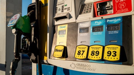 Image for Memorial Day weekend gas prices might be the lowest in decades