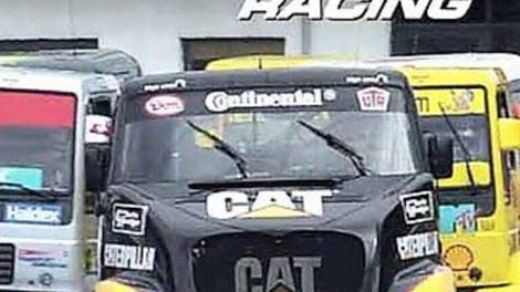 Super Trucks Racing