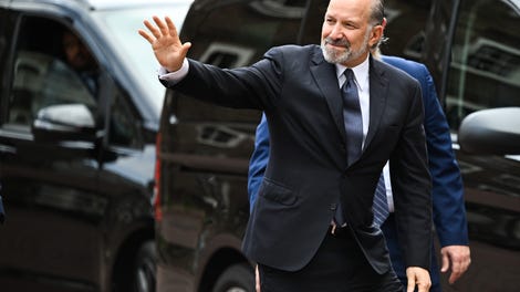 Image for Trump sagt, China sei „nicht einfach“. Lutnick sagt, Handelsgespräche „laufen gut“.