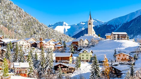 Image for Look inside Davos: The Swiss ski town hosting the world's elite