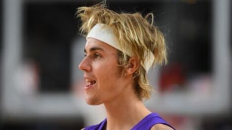 Weakling Justin Bieber Apologizes to Perceived Strong Man Tom Cruise