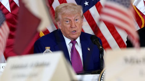Image for Trump-Welt gibt es zu: Amerika zahlt für Zölle