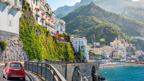 Image for The most exclusive Amalfi Coast restaurant reservations, according to hospitality experts