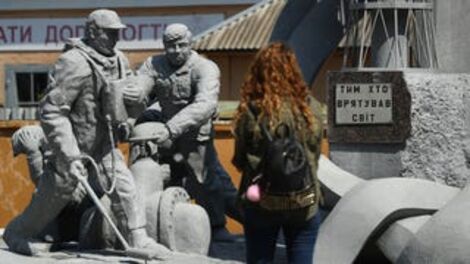 <i>Chernobyl</i> Show Creator Asks That People Stop Taking Sultry Selfies at Nuclear Disaster Site