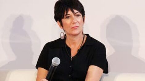 This Ghislaine Maxwell Document Drop Is Pretty Damning If Your Name Is Alan Dershowitz