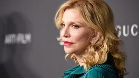 Perhaps Unsurprisingly, Courtney Love's Pet Pomeranian is a Menace