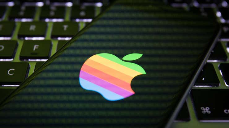 Image for Apple Softens 'State-Sponsored' Cyberattack Warnings, Blames Mercenaries Instead