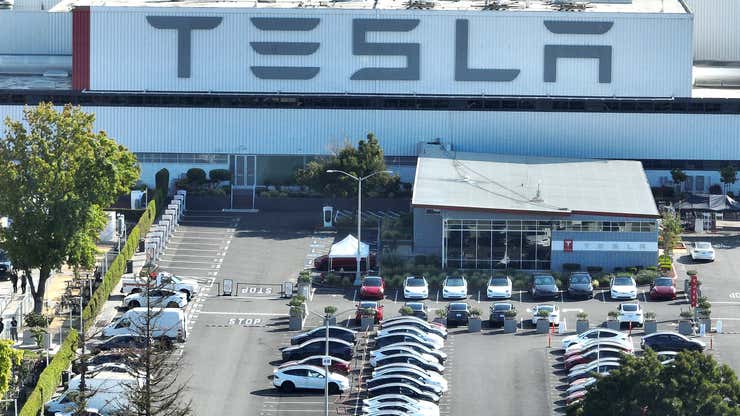 Image for Tesla Quietly Removes All U.S. Job Postings