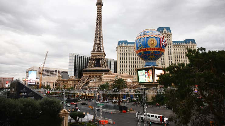 Image for They are racing Formula 1 cars in the streets of Las Vegas. Here's everything you need to know about it