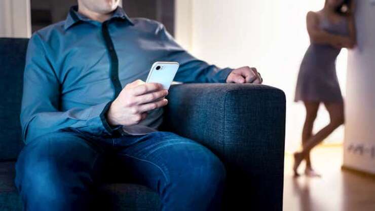 Image for Men Explain Why They Prefer AI Girlfriends