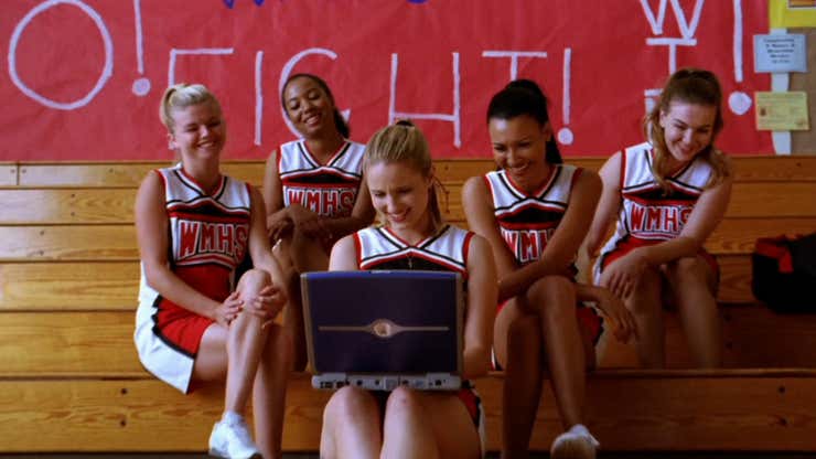 Image for 15 years after its premiere, why is Glee still constantly going viral?