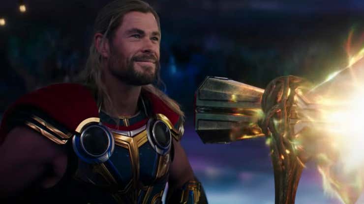 Image for Chris Hemsworth continue à se blâmer pour  Thor&#xa0;: Love & Thunder
