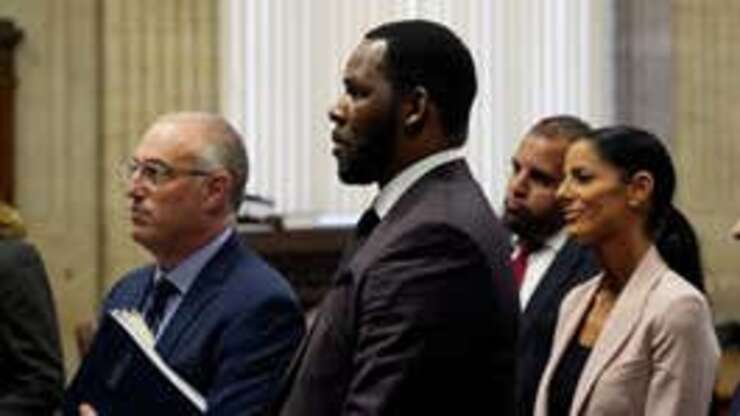 Image for R. Kelly Petitions Supreme Court To Watch Him Pee