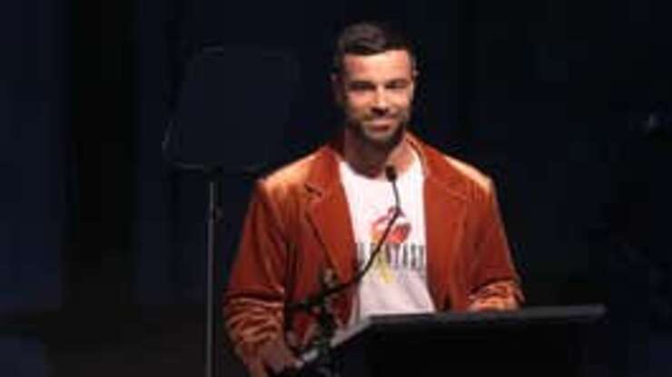 Image for The Voice Of FFXVI's Protagonist Stans His Favorite Final Fantasy During Acceptance Speech