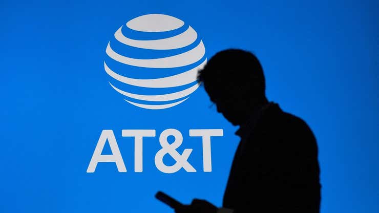 Image for AT&T Users Report Major Problems Making Calls in U.S.