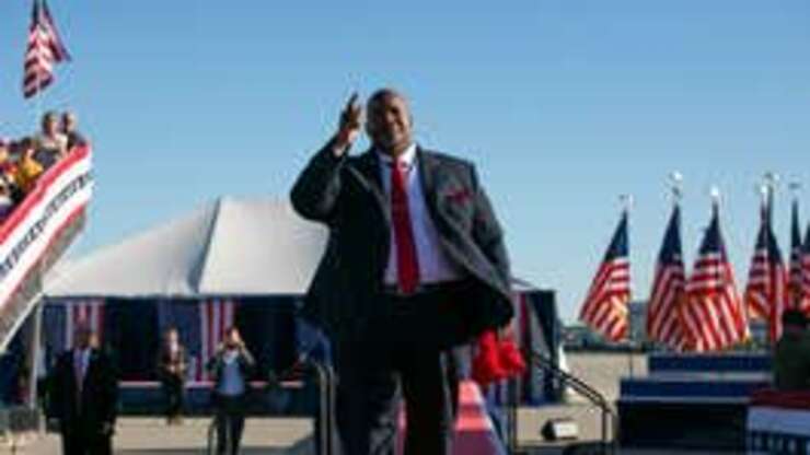 Image for Mark Robinson's Beyoncé 'Skank' Post Was Bad, But His Snoop Dogg Comment Might Be Worse Than the N-Word