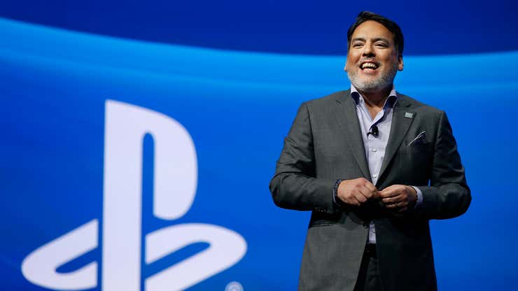 Image for L’ancien patron de PlayStation, Shawn Layden, affirme avoir quitté Sony en partie à cause du passage au service Live