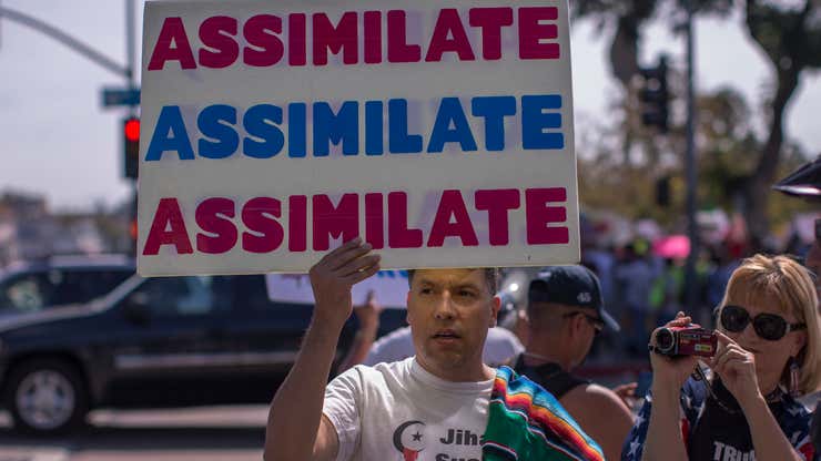 Image for Latinx Voters Say Trump Fooled Them, But Don't Expect Black Twitter to Care... Anymore