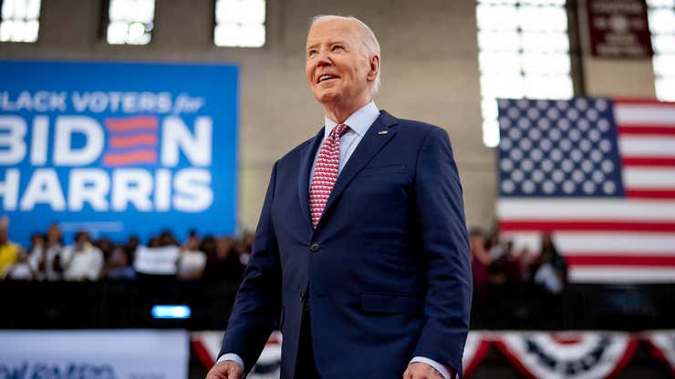 Image for Biden’s Approval Rating Skyrockets After Announcing He Taking Nation To The Circus
