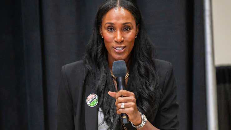 Image for This Reason Why Lisa Leslie Won't Coach in the WNBA Will Anger You