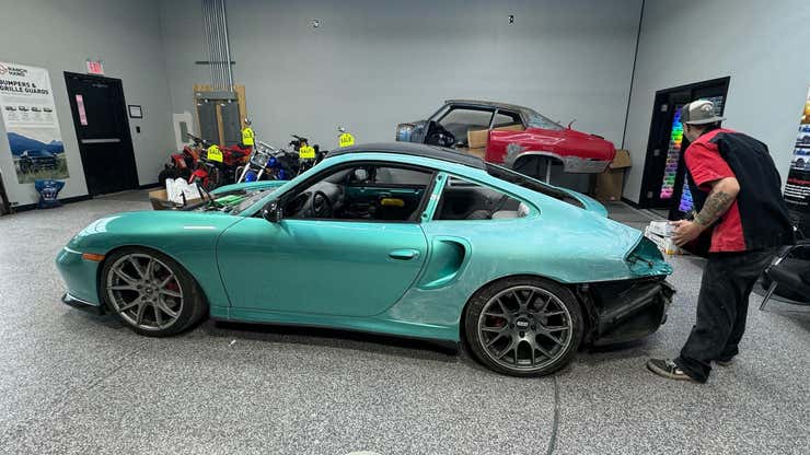 Image for The New Paint On My Porsche 911 Turbo Looks So Good That It Makes The Rest Of The Car Look Worse