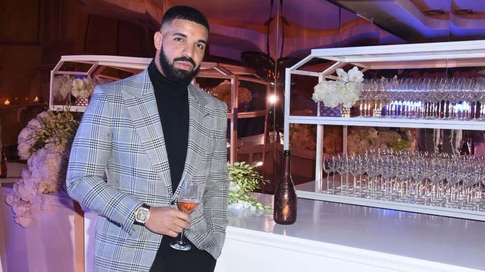 Image for Drake’s Worst and Best Fashion Moments Over the Years