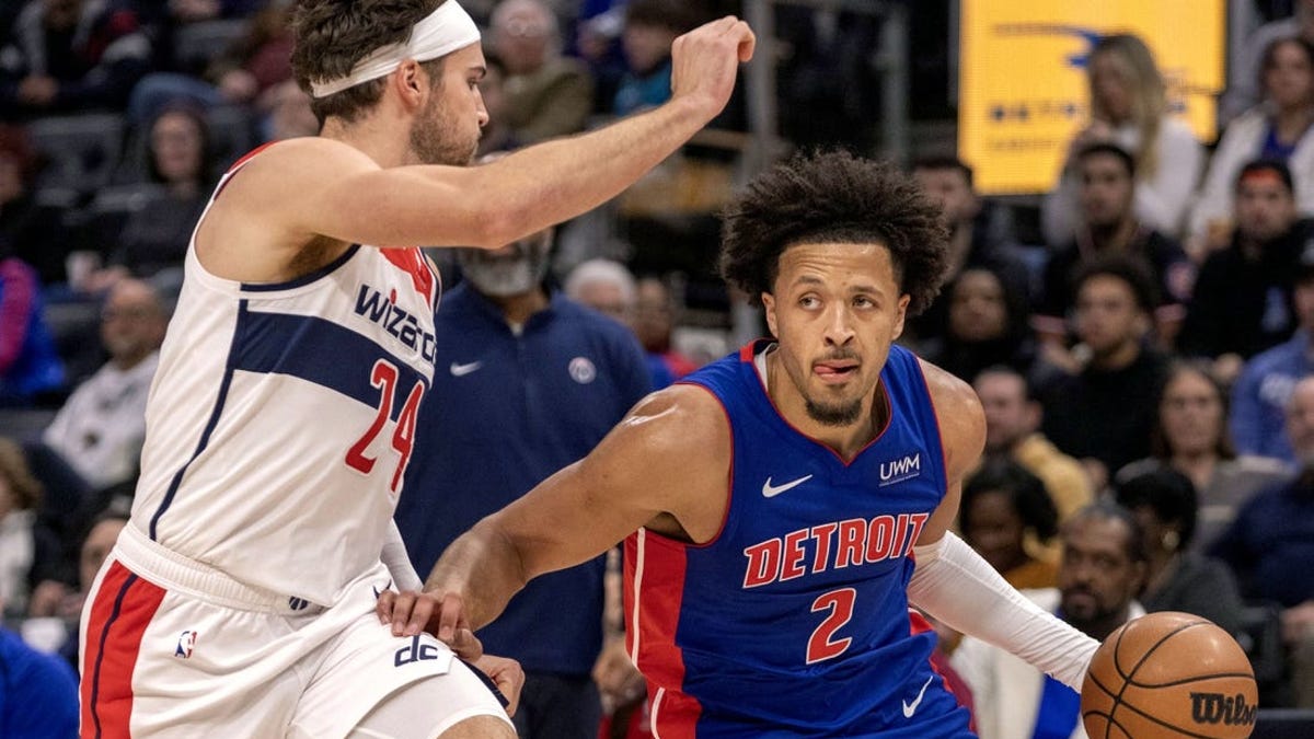 Pistons host Lakers, hope to avoid record-breaking skid