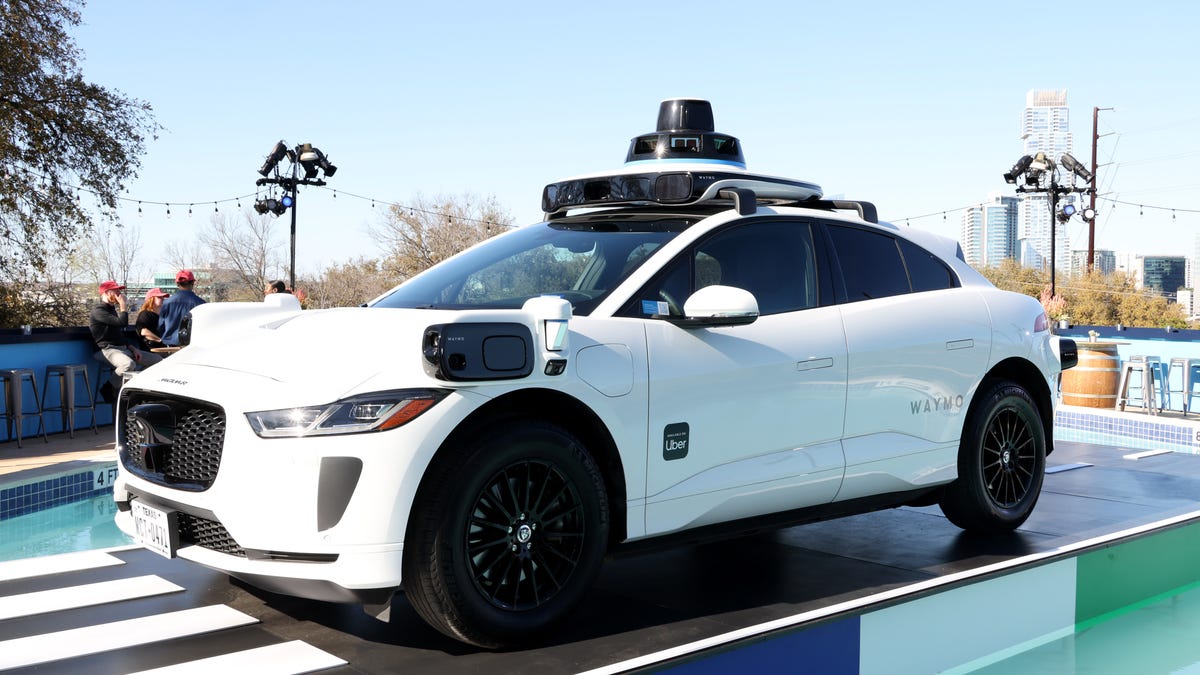 Google's Waymo is getting ready to put a lot more robotaxis on the street