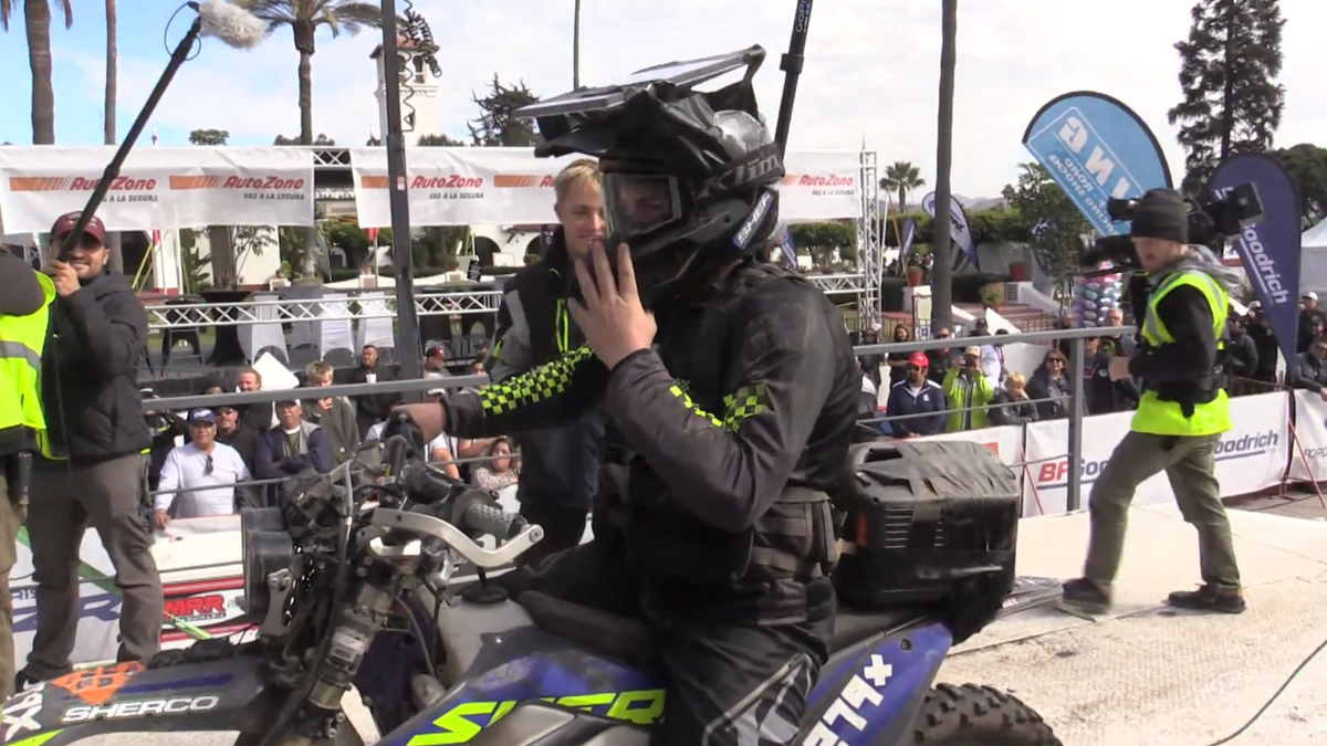 Diabetic Racer Tapes Starlink To His Helmet So He Could Facetime With His Mother During The Baja 1000