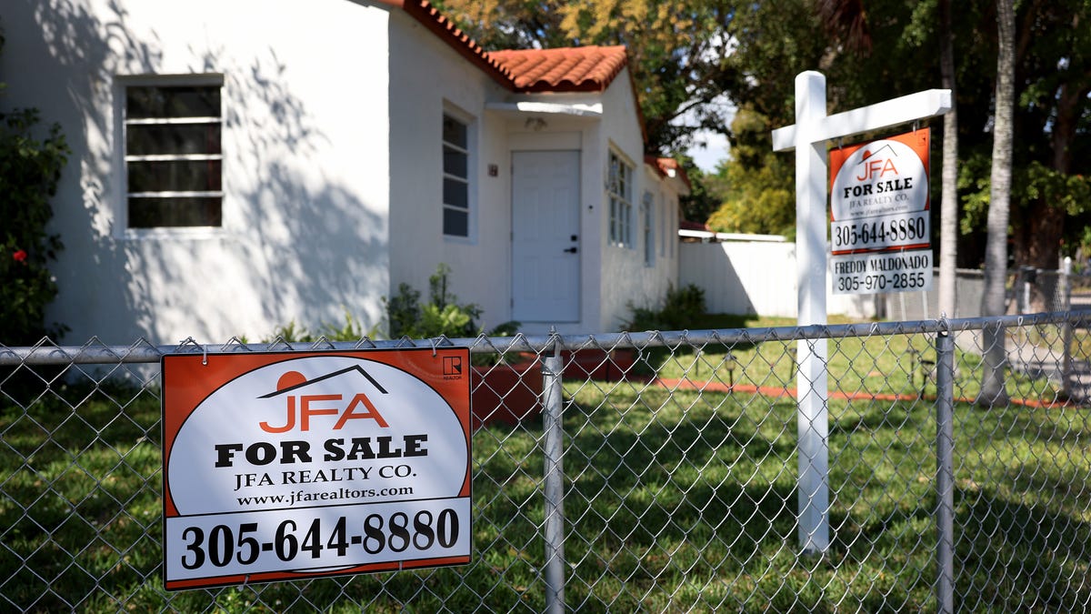 There's an upside for the housing market in all this economic uncertainty — for now